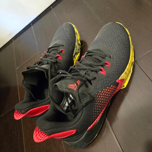 KOBE Mamba Fury shoes size 10 like new - Picture 2 of 5